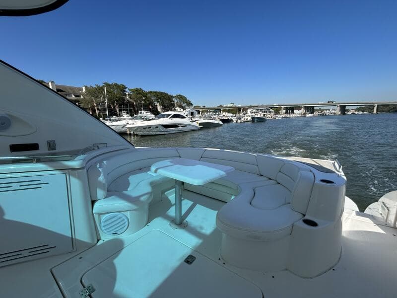 2003 Cruisers Yachts 540 Express