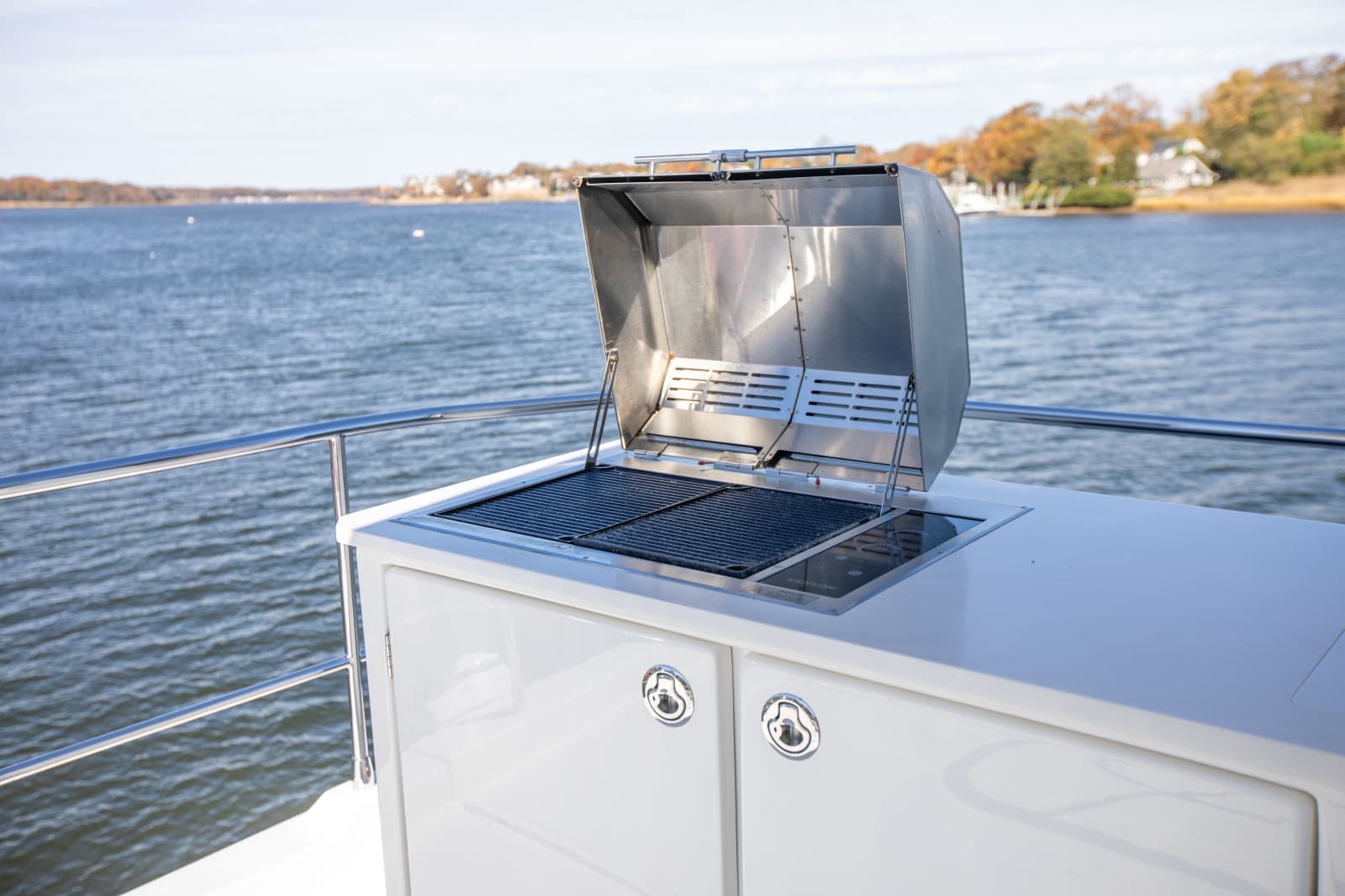 2023 Aquila 54 Yacht