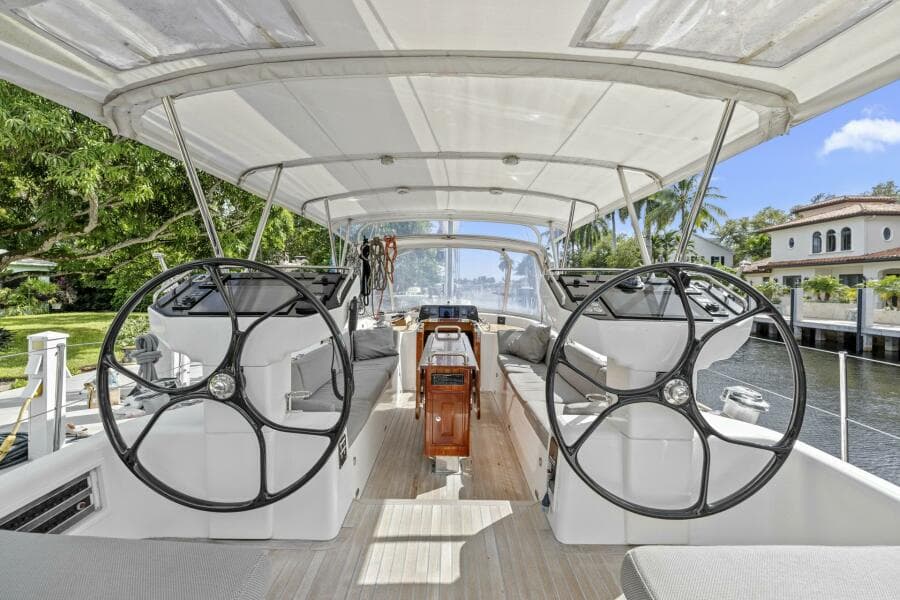 2013 Hylas 63 - Photo 2
