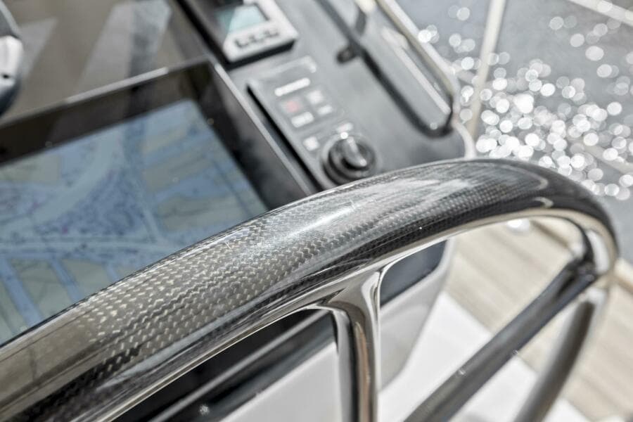 2013 Hylas 63 - Photo 32