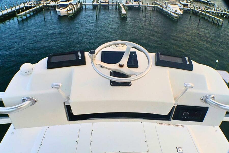 2001 Donzi 73' Sport Fish  Tower 1