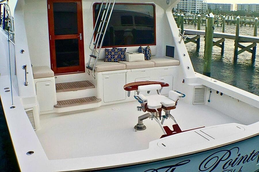 2001 Donzi 73' Sport Fish  Cockpit 5