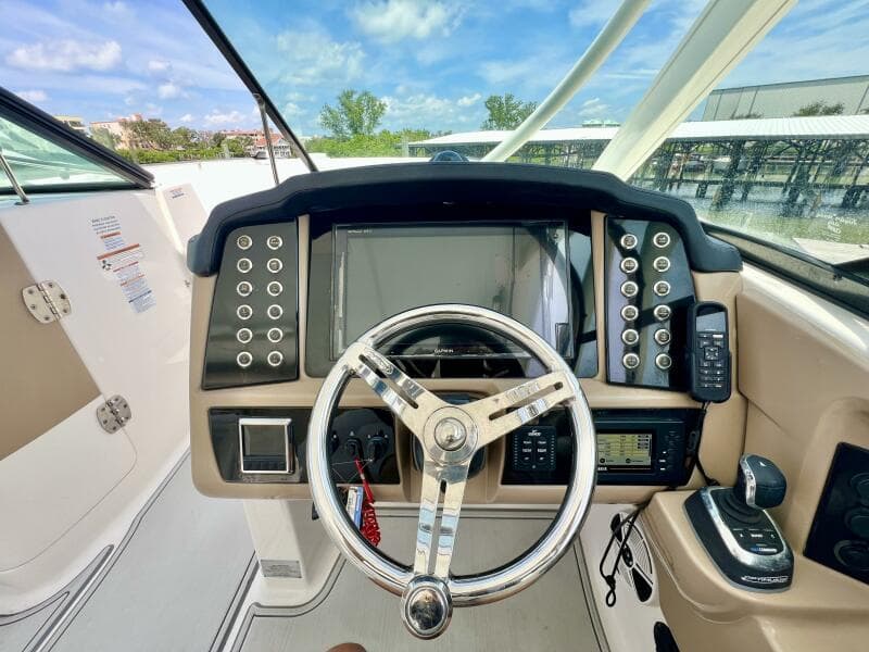 2019 Robalo R317