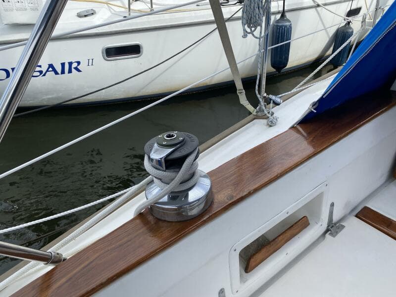 1987 Dickerson 37 aft cockpit