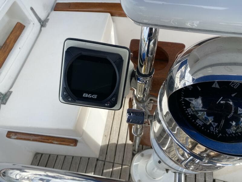 1987 Dickerson 37 aft cockpit