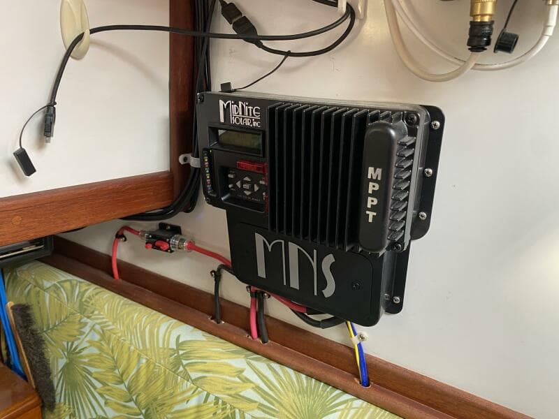 1987 Dickerson 37 aft cockpit