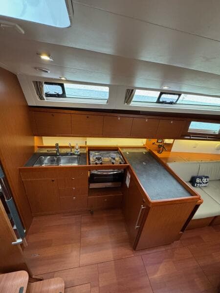 2017 Beneteau Oceanis 45