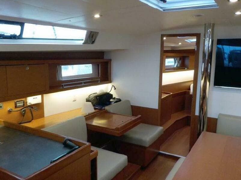 2017 Beneteau Oceanis 45