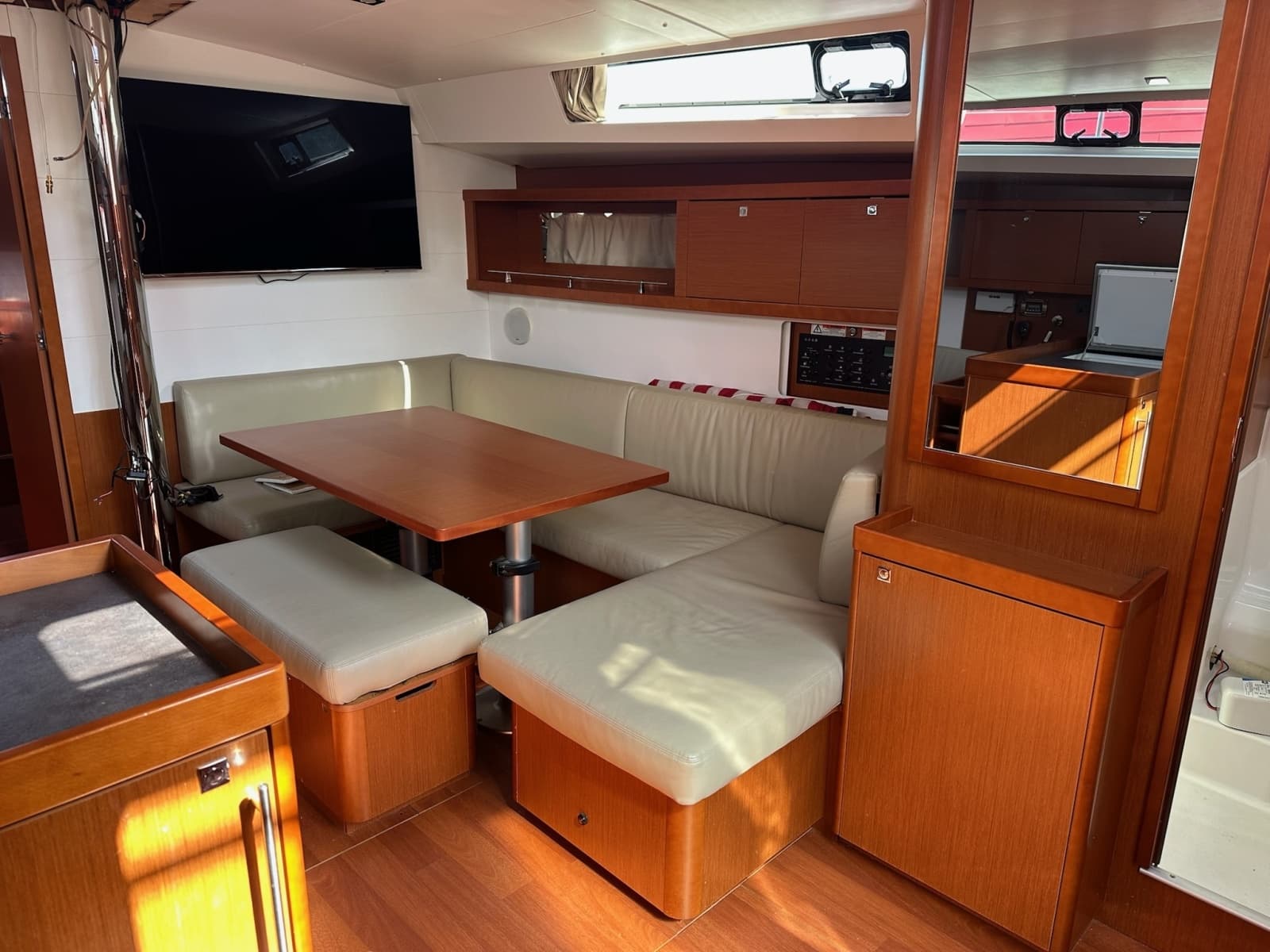 2017 Beneteau Oceanis 45 - Photo 47
