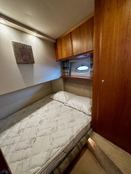 2001 Silverton 42 Convertible