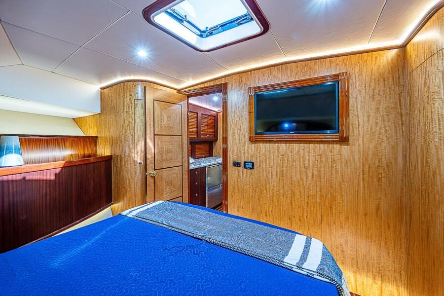 Maverick 55 Lucky -  Forward Stateroom
