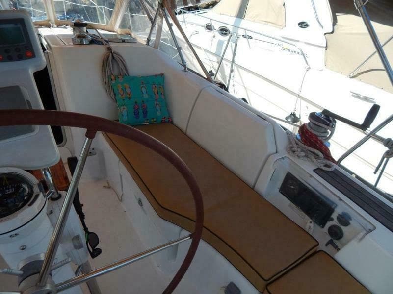 2004 Beneteau 373