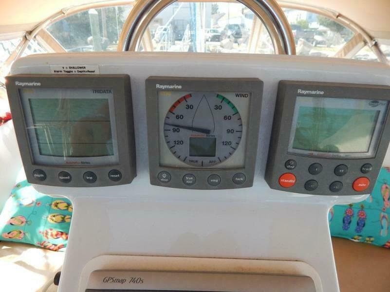 2004 Beneteau 373