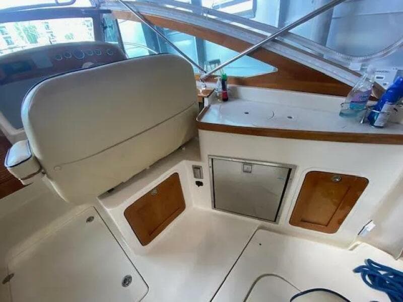 2009 Hunt Yachts  - Photo 4