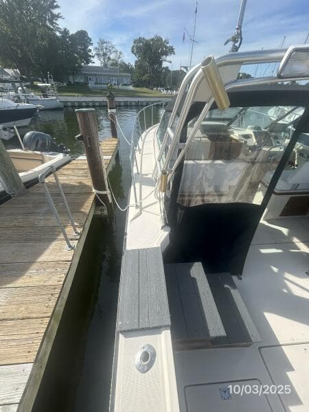 31' Pursuit port side deck1
