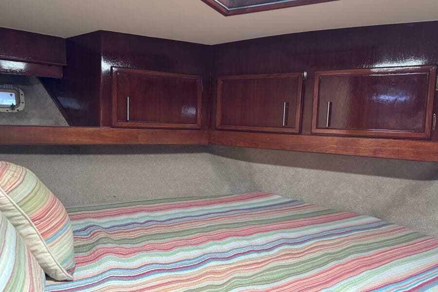 1986 Egg Harbor 37 Convertible - Photo 18