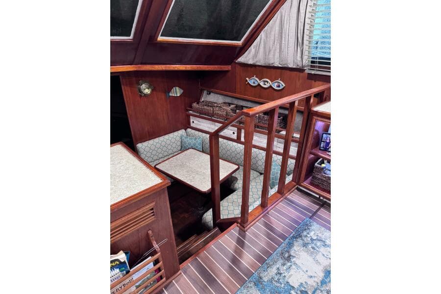 1986 Egg Harbor 37 Convertible - Photo 13