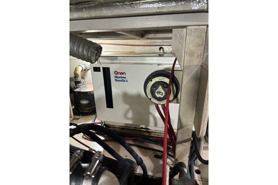 1986 Egg Harbor 37 Convertible - Photo 29