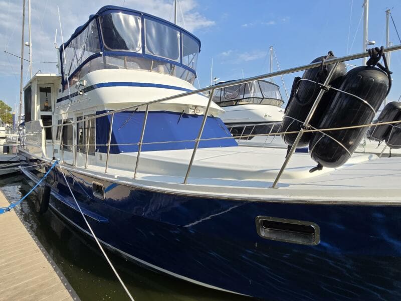 1987 Nova Marine Moorea