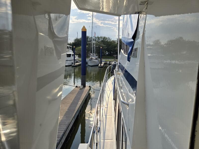 1987 Nova Marine Moorea