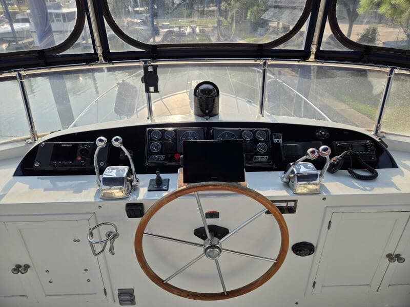 1987 Nova Marine Moorea