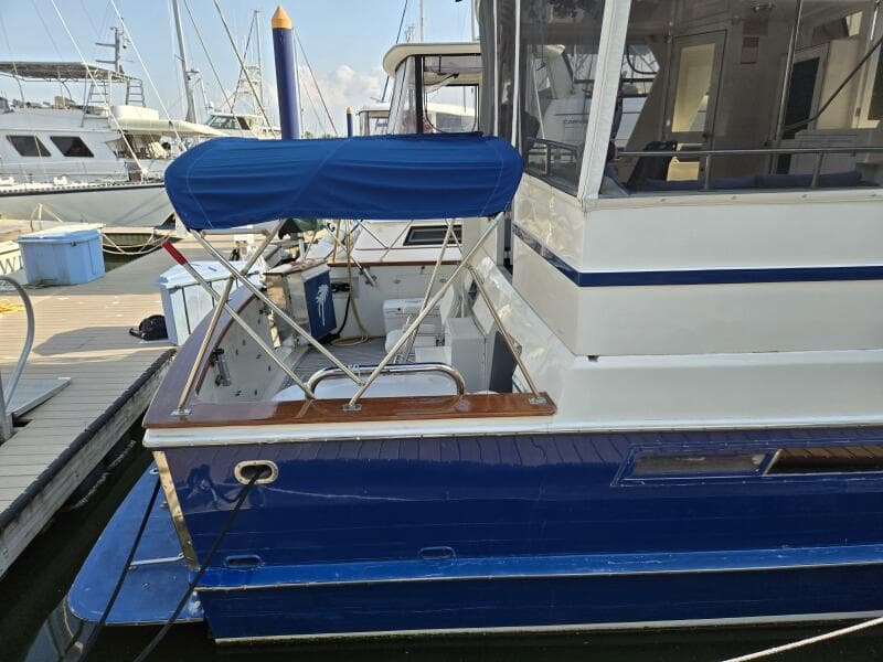 1987 Nova Marine Moorea