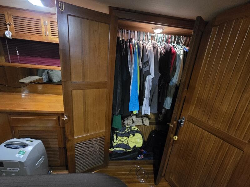 1987 Nova Marine Moorea