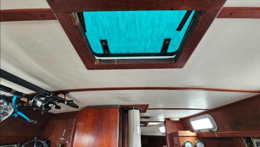 1987 Tartan 37 - Photo 36