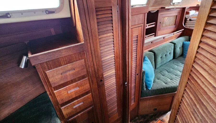 1987 Tartan 37 - Photo 46