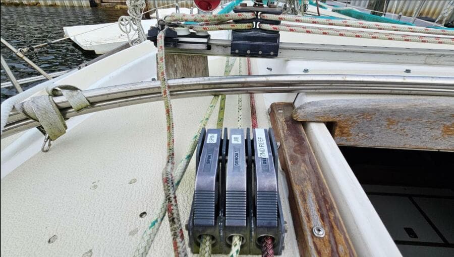 1987 Tartan 37 - Photo 23