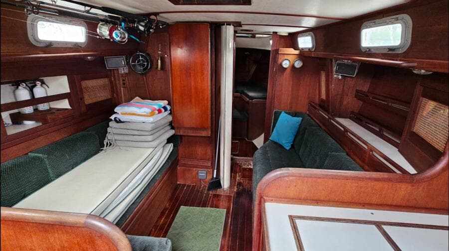 1987 Tartan 37 - Photo 34