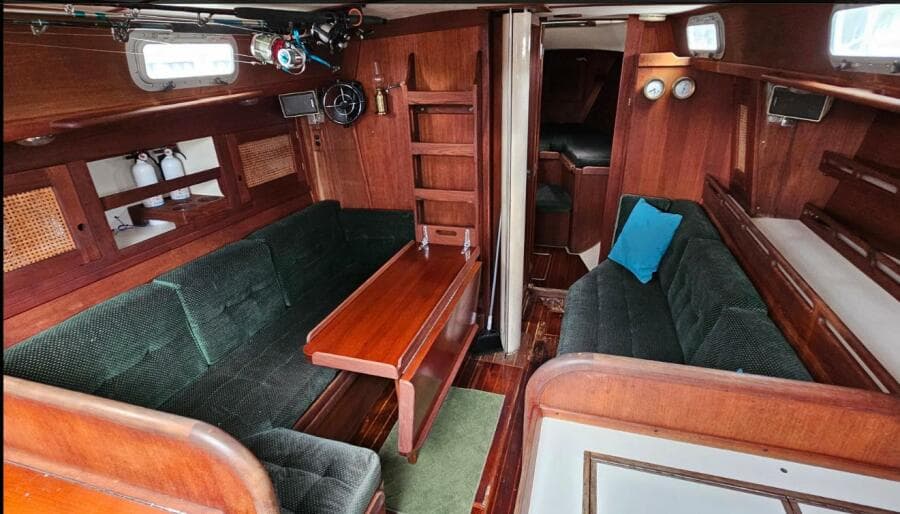 1987 Tartan 37 - Photo 39
