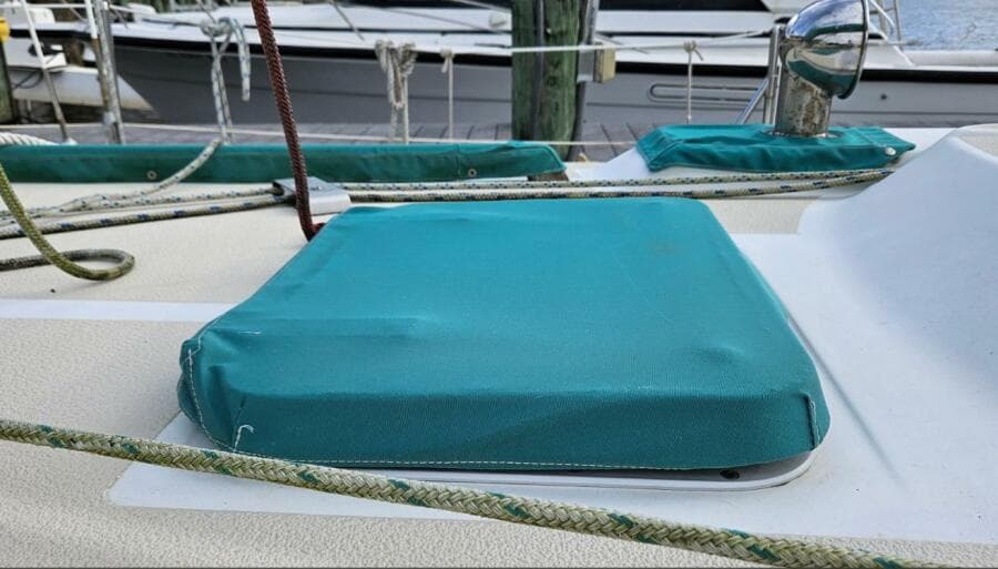 1987 Tartan 37 - Photo 11