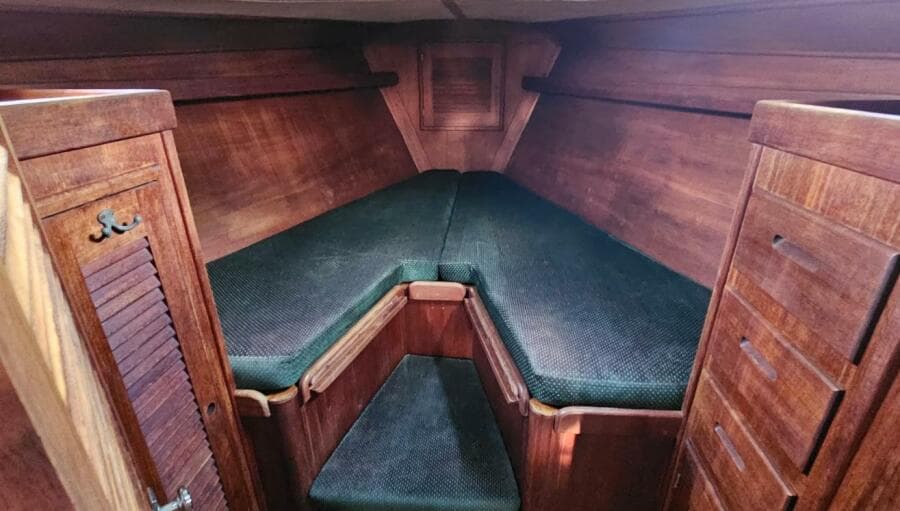 1987 Tartan 37 - Photo 44