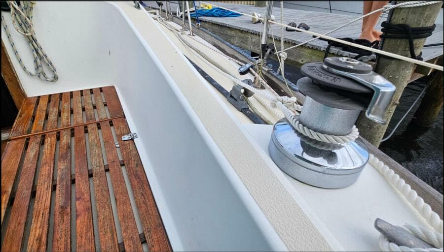 1987 Tartan 37 - Photo 20