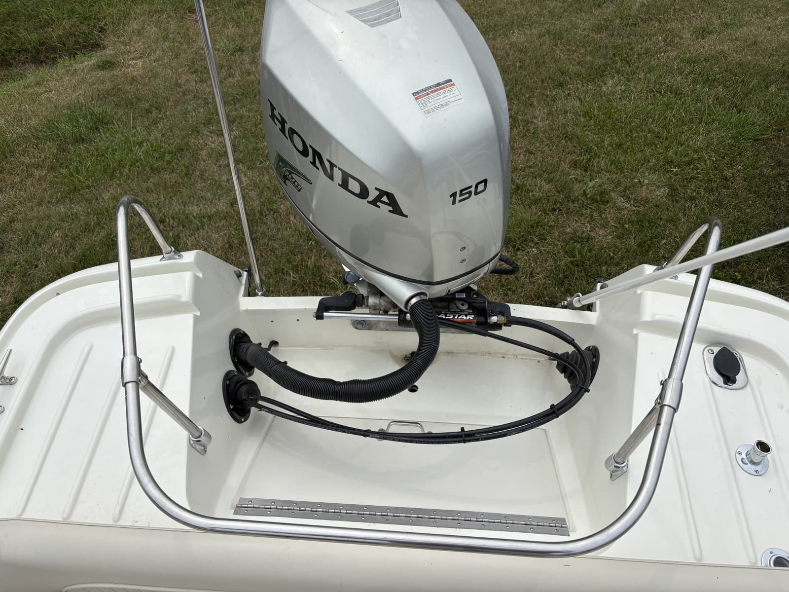 1972 Boston Whaler 21 Outrage Rib Side - Photo 14