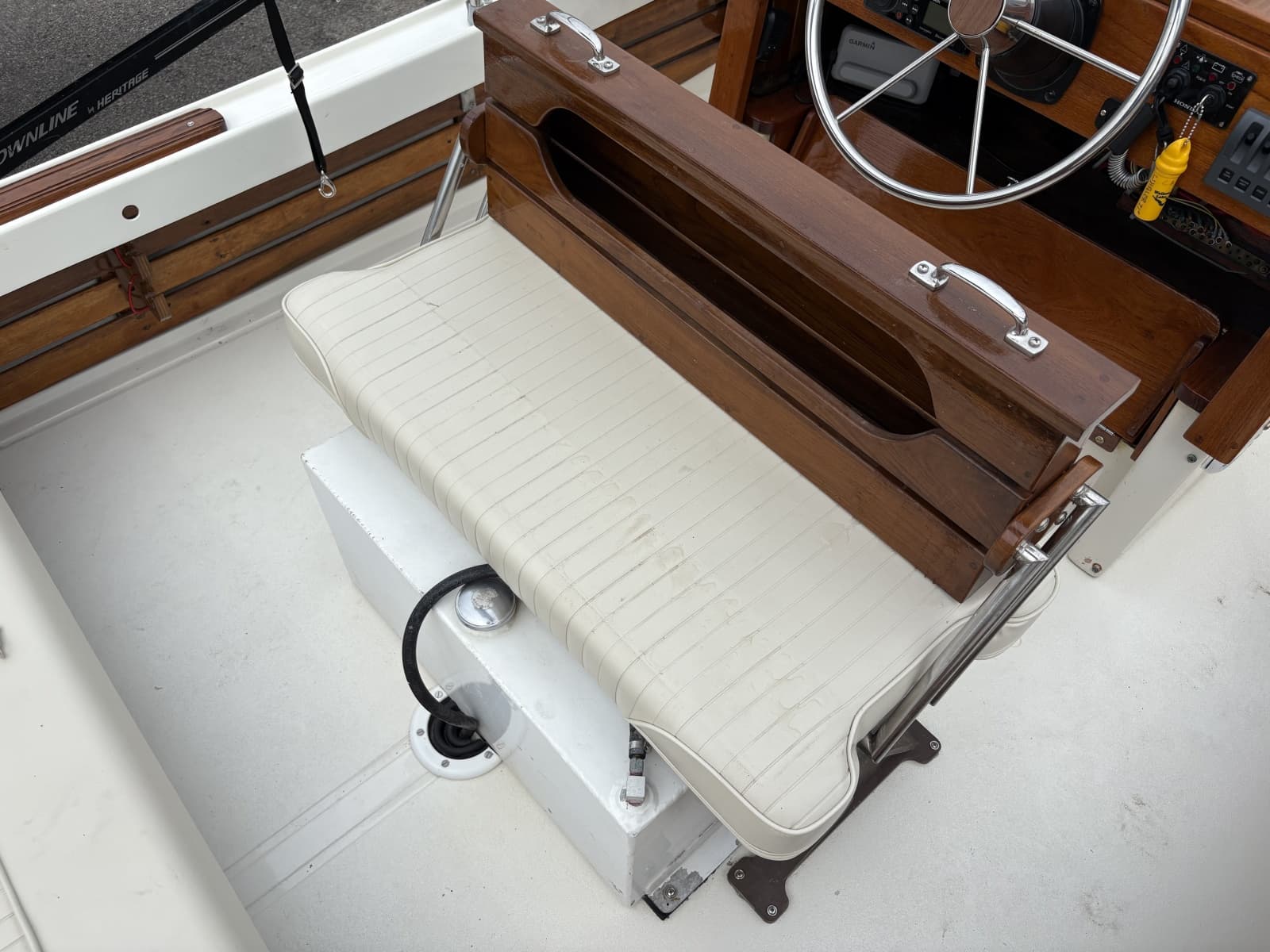 1972 Boston Whaler 21 Outrage Rib Side - Photo 21