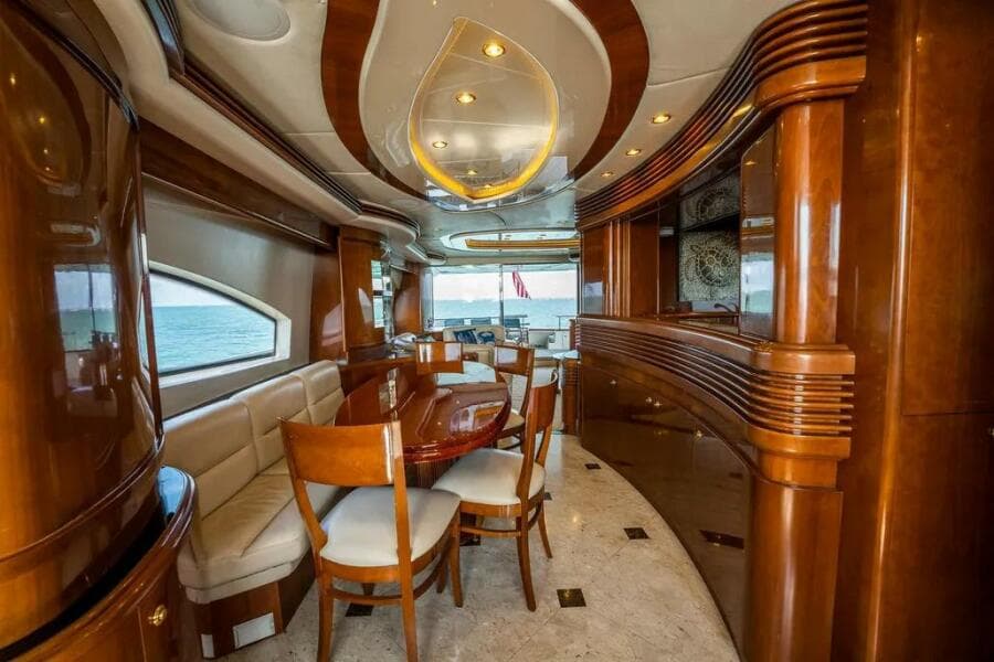 2004 Azimut 80 Carat