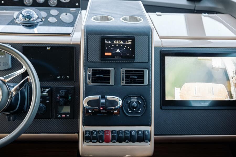 2011 Fairline 65 Squadron