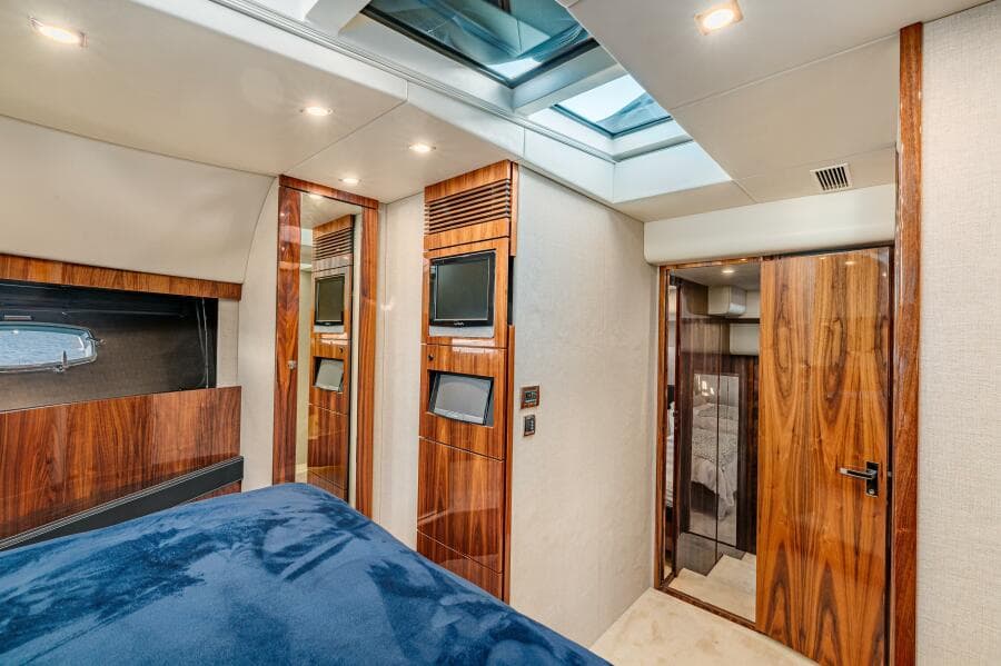 2011 Fairline 65 Squadron