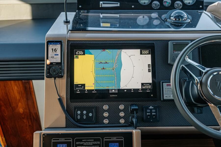 2011 Fairline 65 Squadron