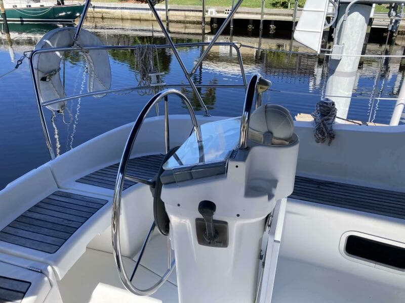 2000 Beneteau Oceanis 311