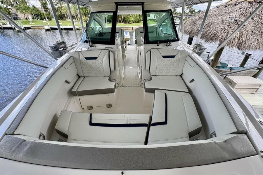 2024 Tiara Sport 34 LX