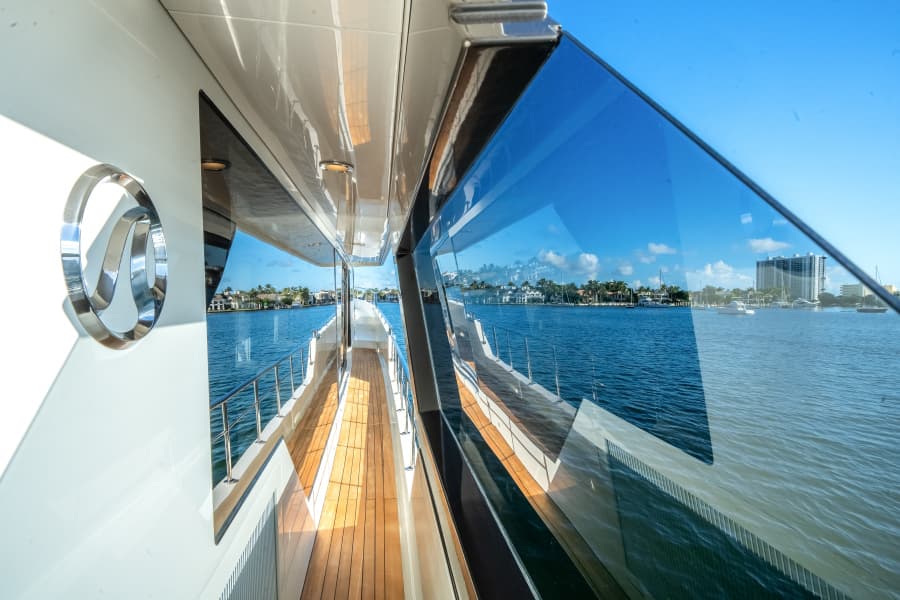 2022 Ocean Alexander 32L