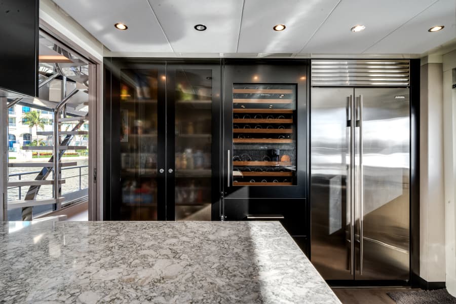 2022 Ocean Alexander 32L