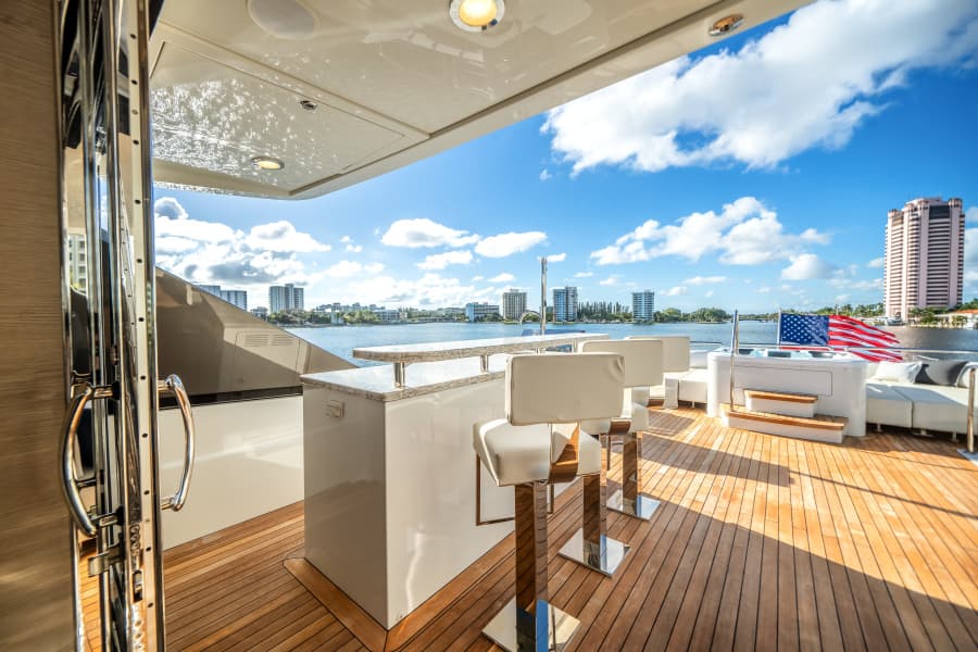 2022 Ocean Alexander 32L