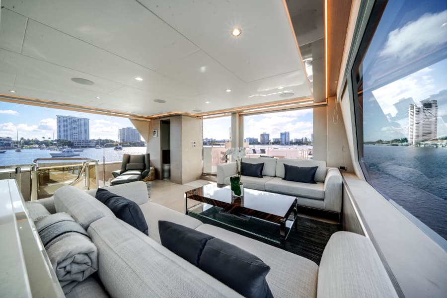 2022 Ocean Alexander 32L