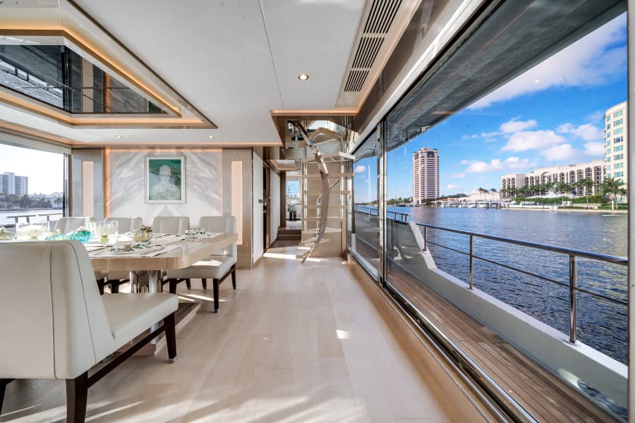 2022 Ocean Alexander 32L