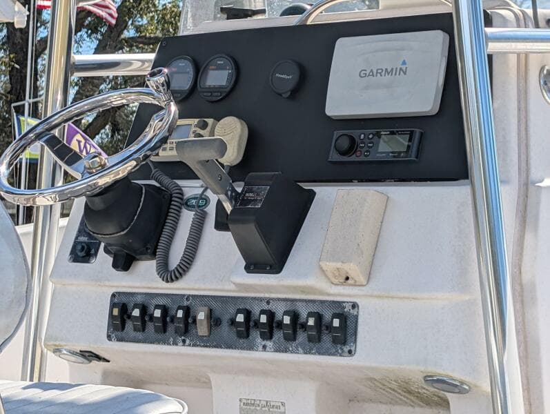 2002 Grady-White 209 Escape