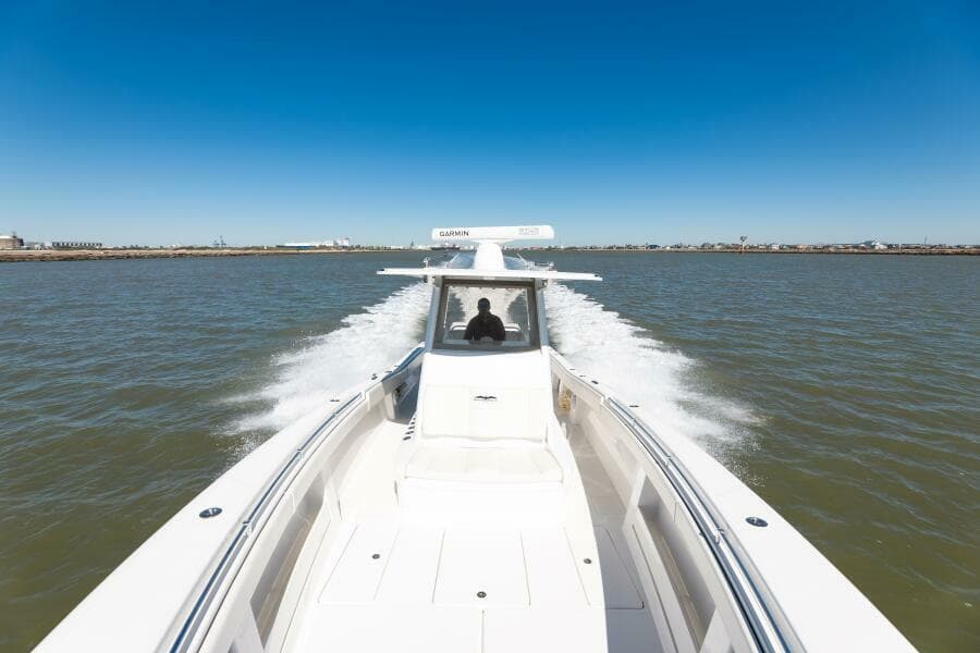 2019 Invincible 39 Open